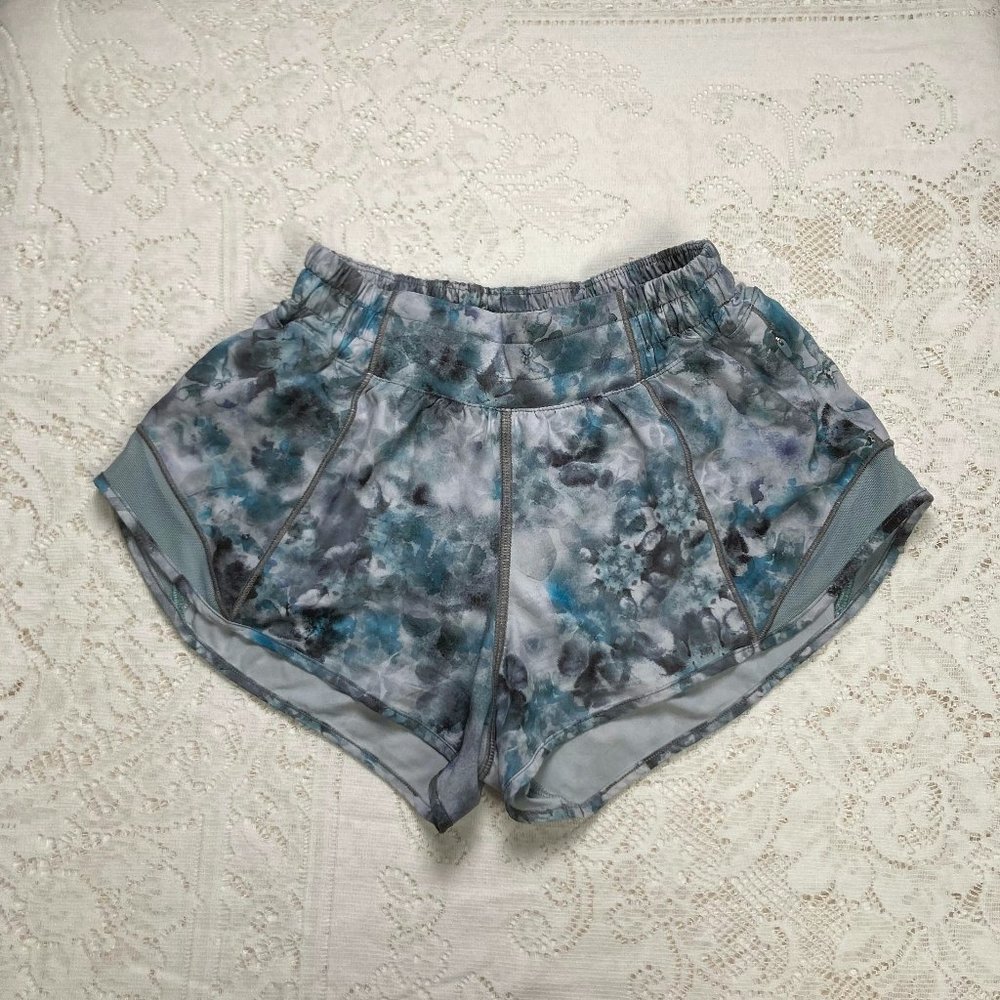 LULULEMON BLUE HOTTY HOT SHORTS